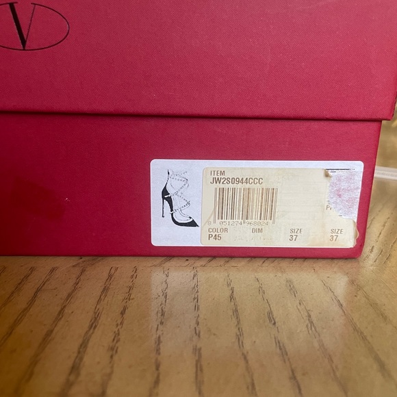 Valentino Garavani Love Latch Strappy Grommet Pump Size 37 Poundre MudPump Heels - Picture 5 of 8